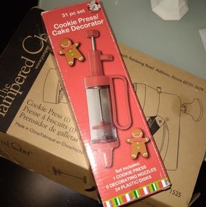 The pampered chef cookies press